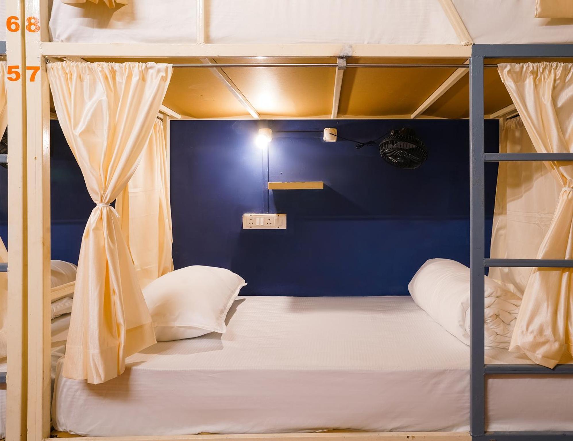 Moustache Daman Hostel Room photo